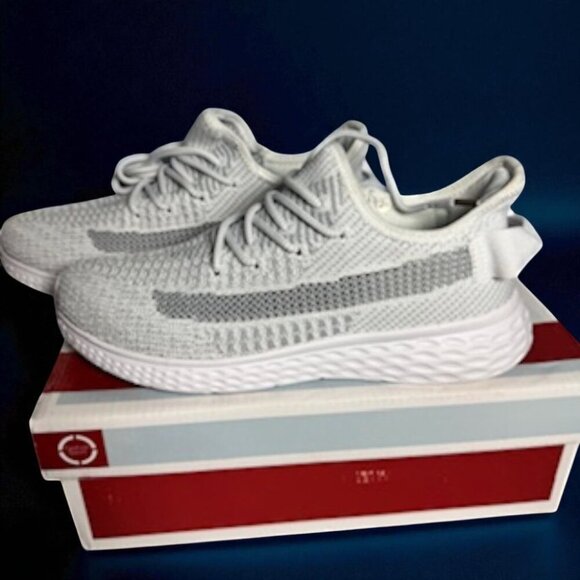 Fashion Sport Gray Knit Sneakers EU 41 (US Men’s 8 / Women’s 10) Unisex Shoes - Picture 1 of 12